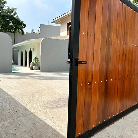 K1 By Ceilao Villas 阿杭格默 外观 照片